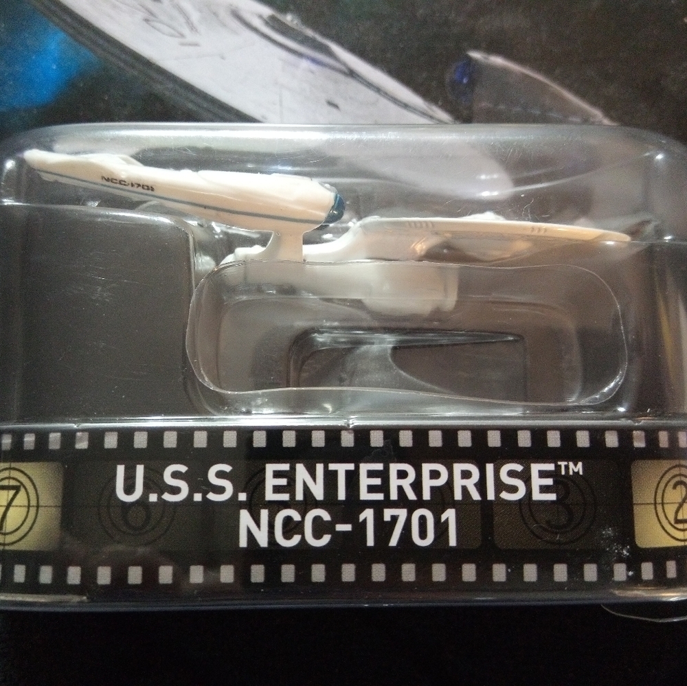 New in Box, Hot Wheels, Star Trek, dated 2015 - Picture 4 of 5